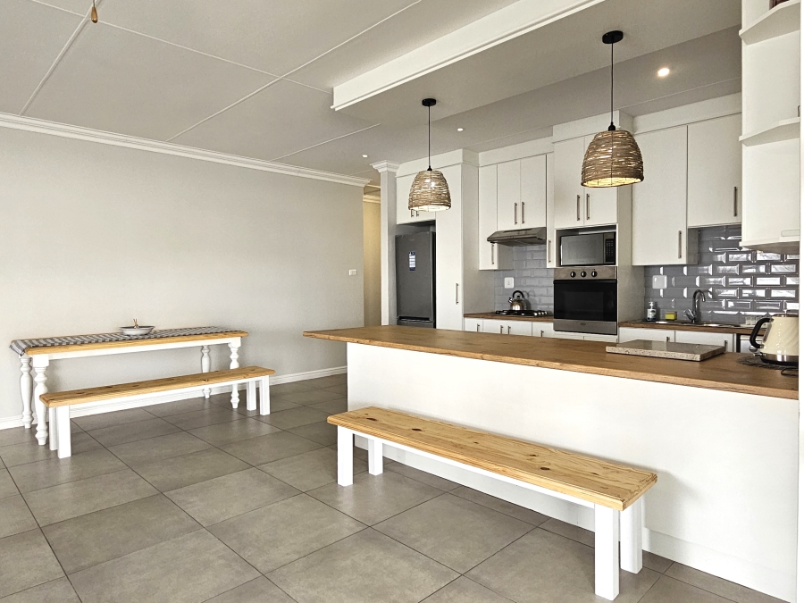2 Bedroom Property for Sale in Wavecrest Eastern Cape